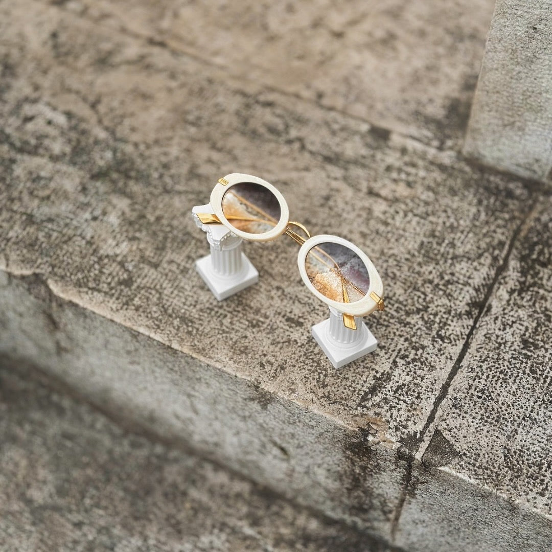 Chic Oval Sunglasses with Metal Frame | VENOM