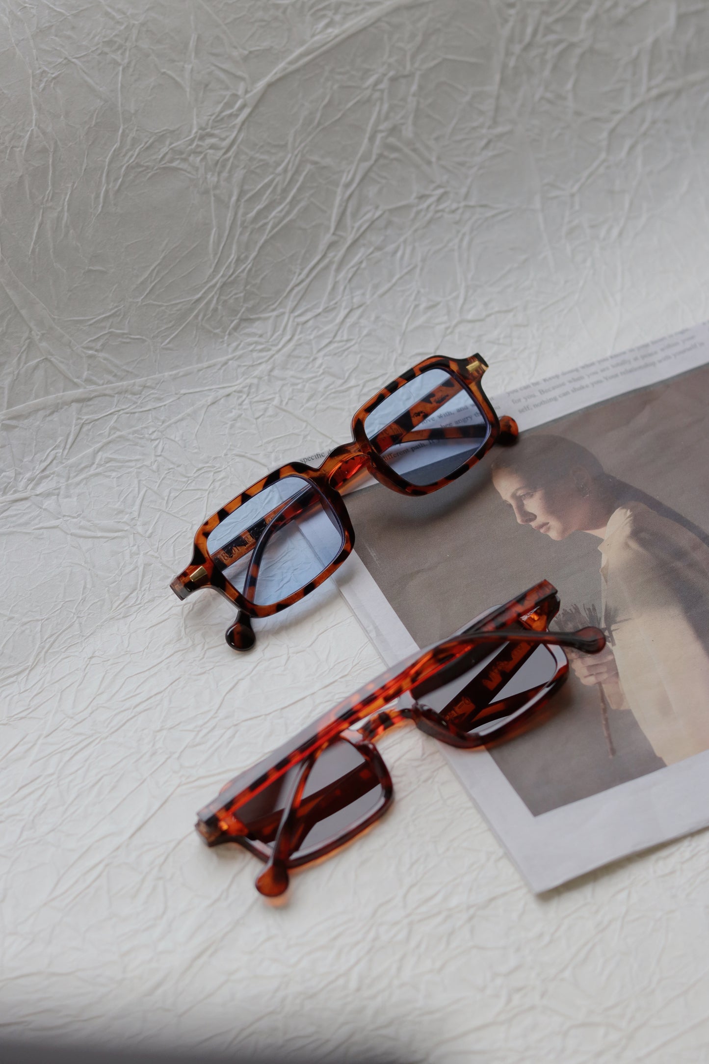 Small-Frame Unisex Retro Sunglasses | RIO