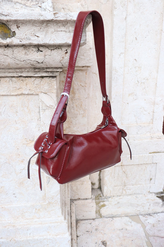 Chic Wine Red Faux Leather Handbag